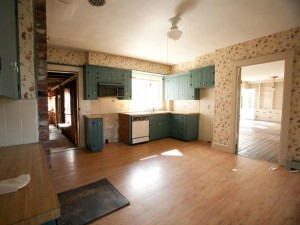 BC12_before-kitchen_s4x3_lg